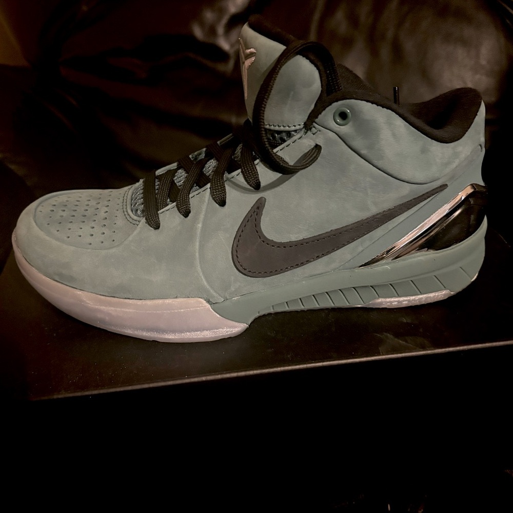 Kobe protro 4 Girl Dad